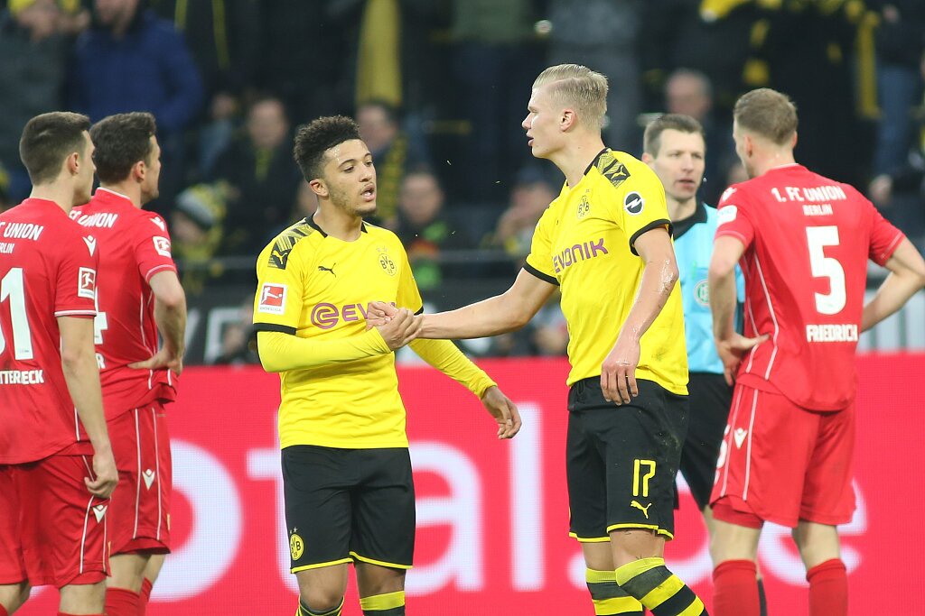 瑞士鏖战多特蒙德，若日尼奥带队取胜